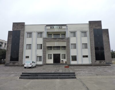 Madina Tower & Royal Hostel